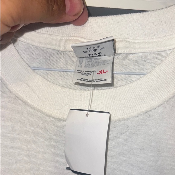 2002 Six Flags Worlds of Adventure T-Shirt - Picture 2 of 8